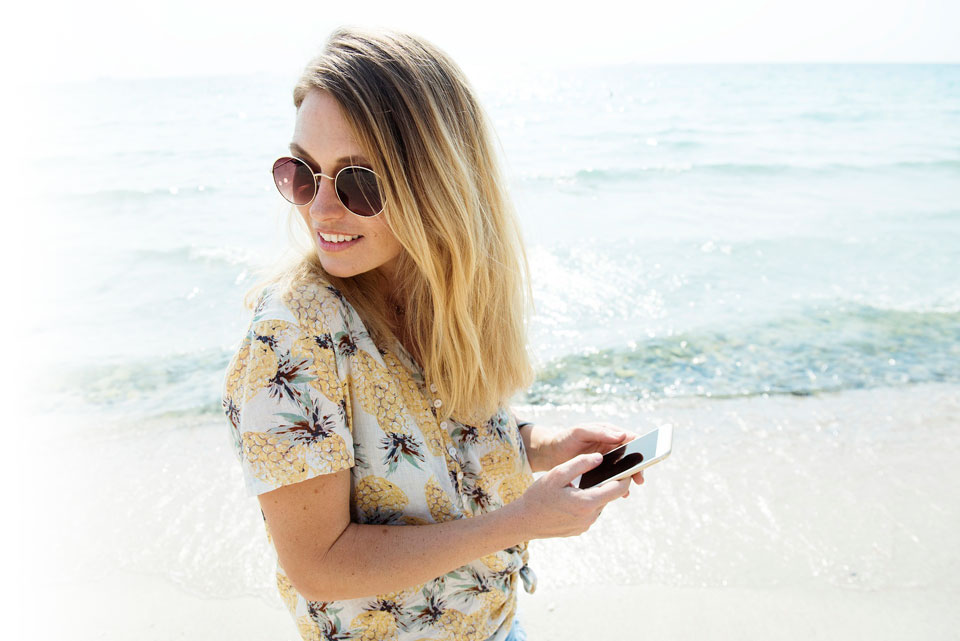 Mujer vacaiones contacto